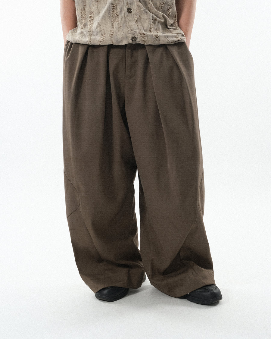 Curved Panel Pants ᛝ Brown