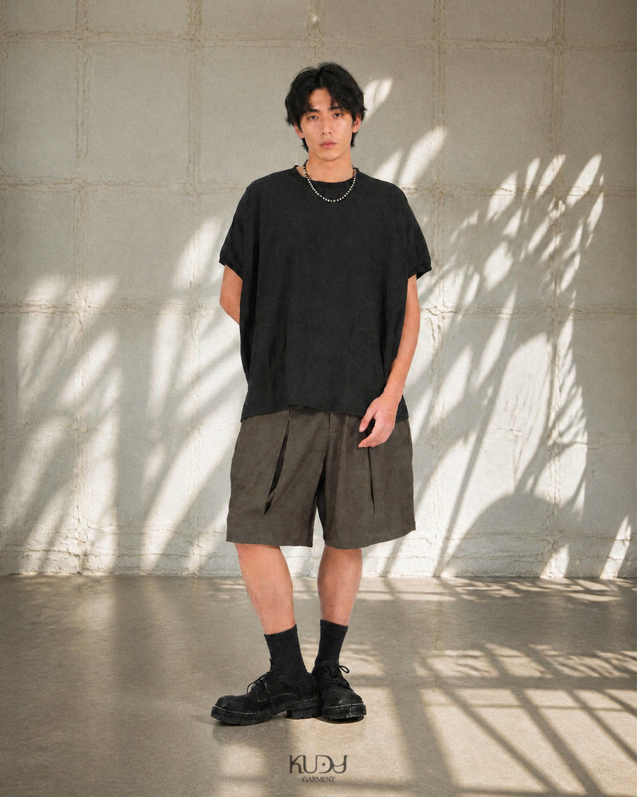 Contour Pleat Shorts ᛝ Taupe
