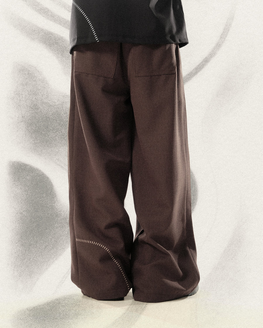Pleat Curved Pants ᛝ Dark Brown