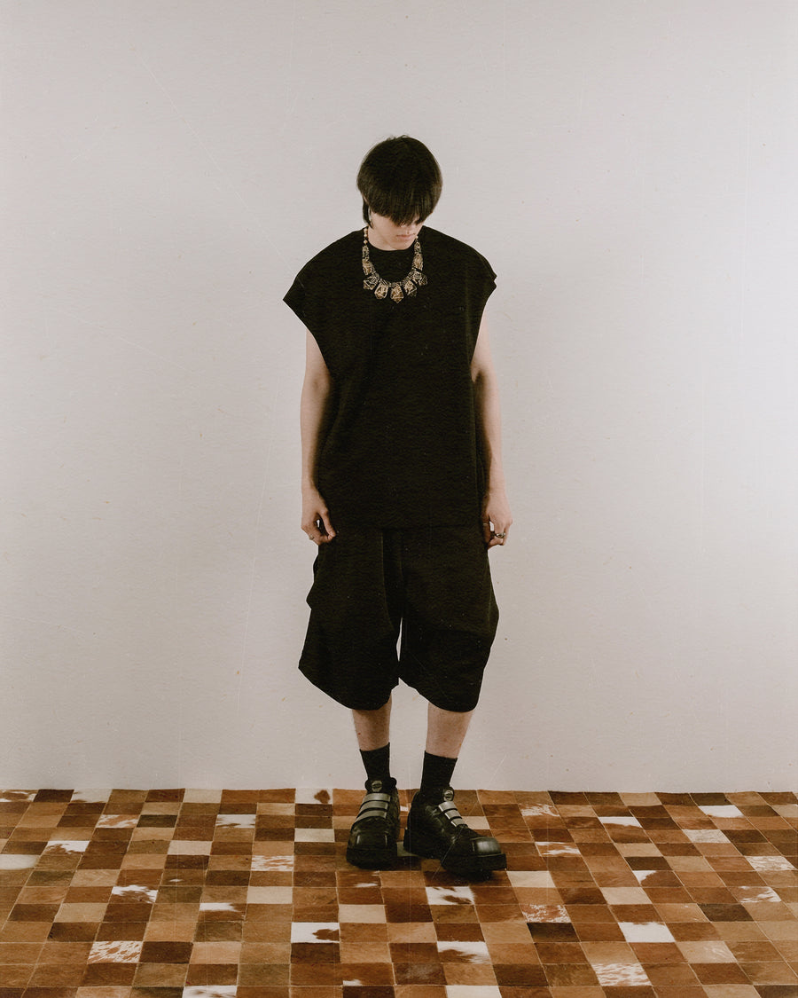 Sleeveless T-shirt ᛝ Black