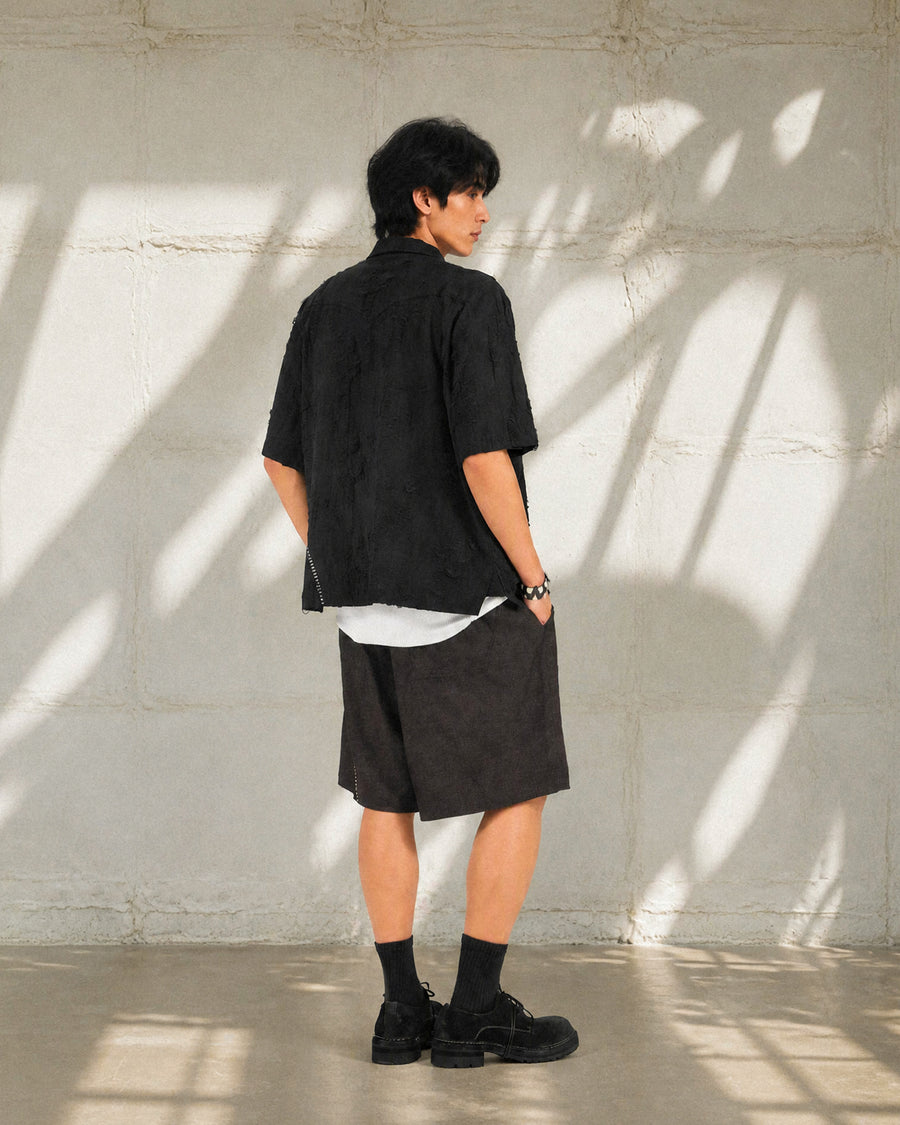 Contour Pleat Shorts ᛝ Black
