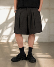 Contour Pleat Shorts ᛝ Black