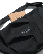 Arc Sling Bag ᛝ Black