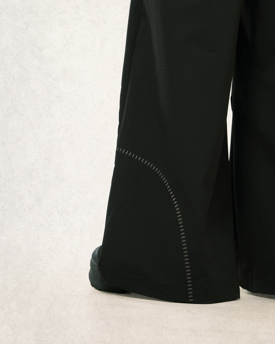 Arc Flow Tech Pants ᛝ Black
