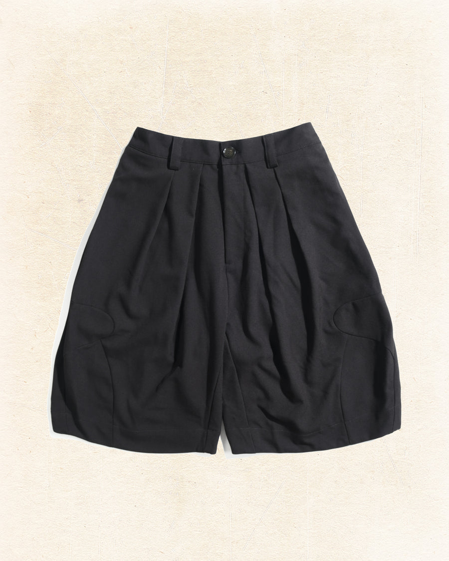 Panelled Arc Shorts ᛝ Black
