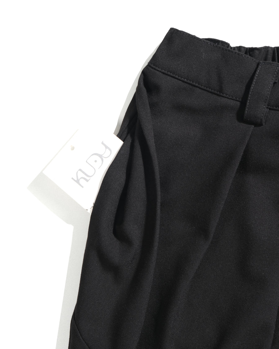Panelled Arc Shorts ᛝ Black