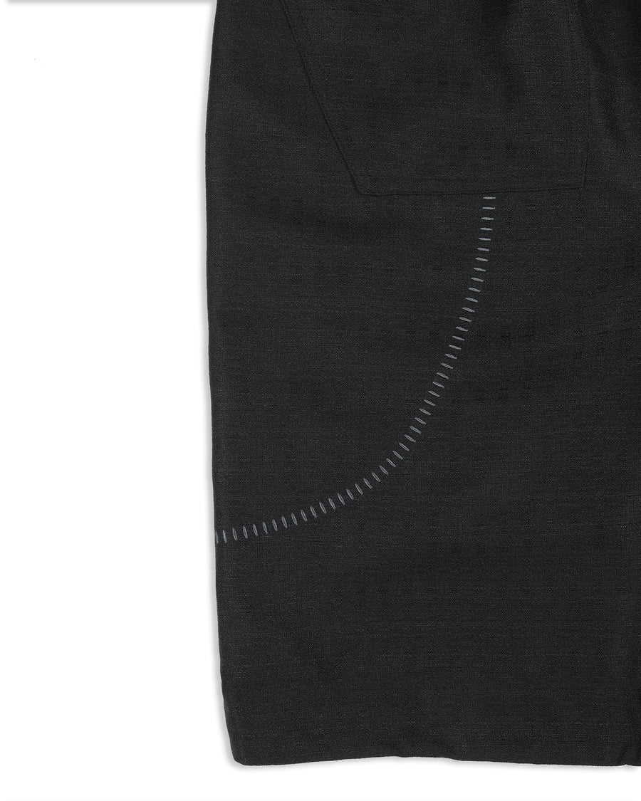 Curved Pocket Shorts ᛝ Black