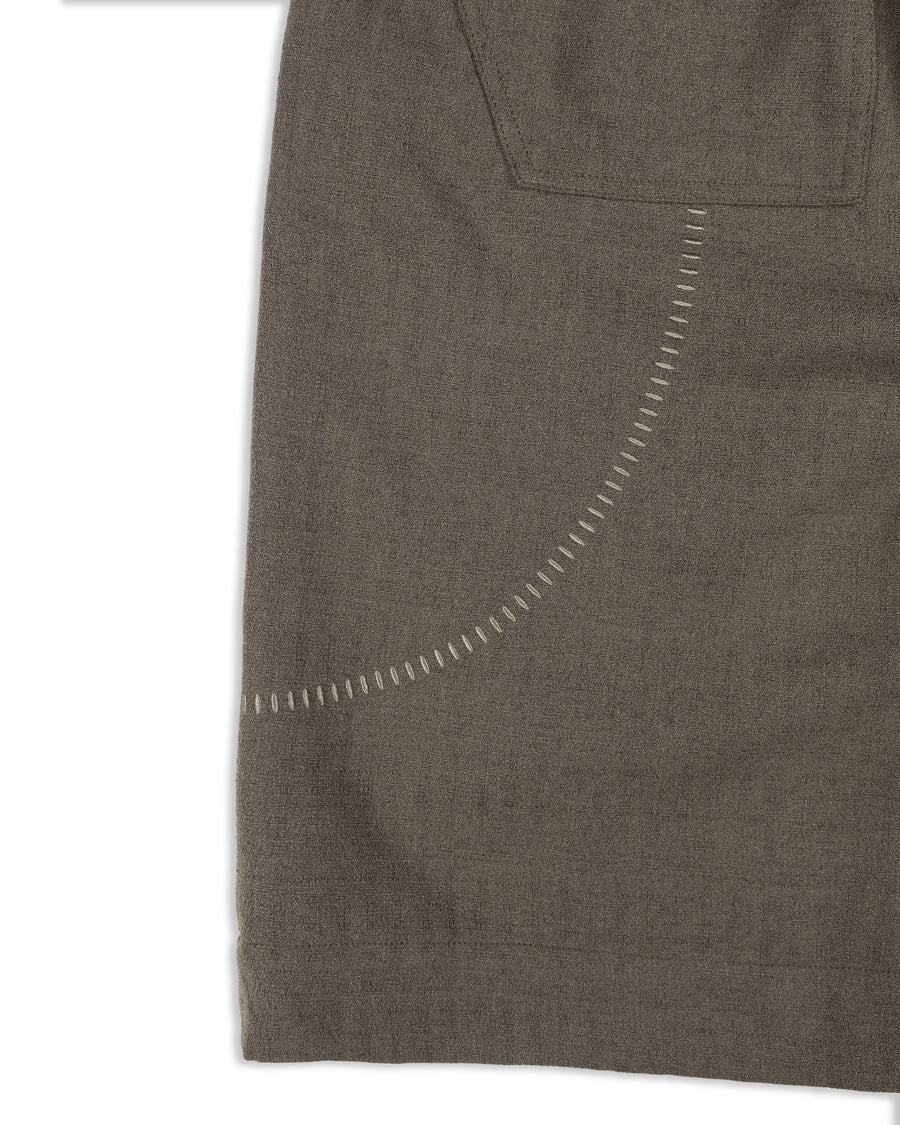 Curved Pocket Shorts ᛝ Taupe