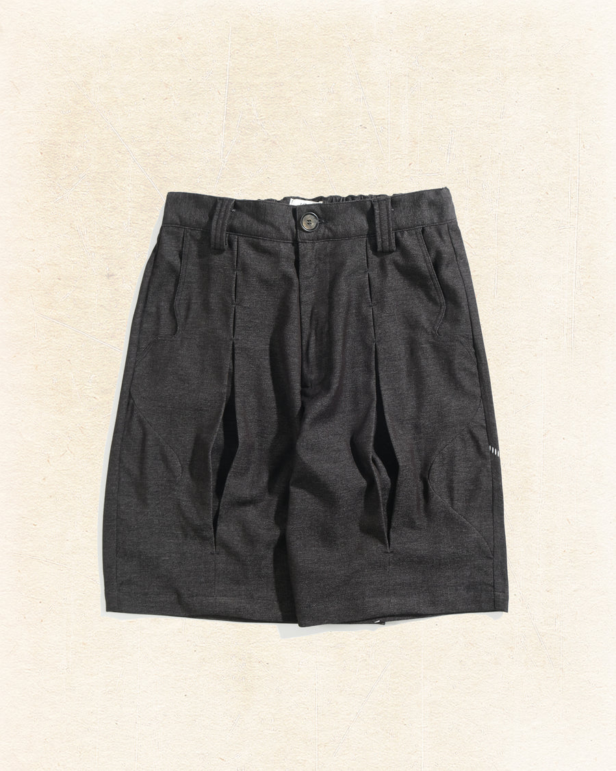 Contour Pleat Shorts ᛝ Black