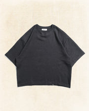 Curved Texture T-shirt ᛝ Black