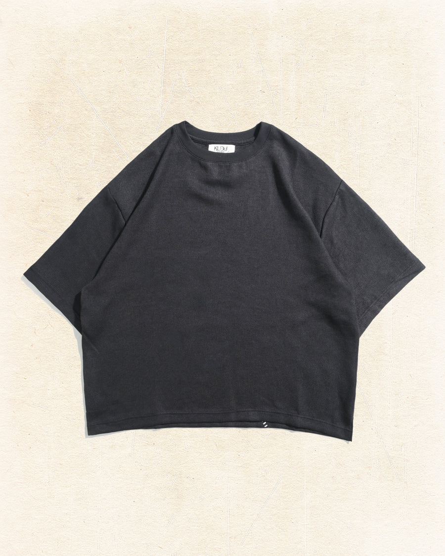 Curved Texture T-shirt ᛝ Black
