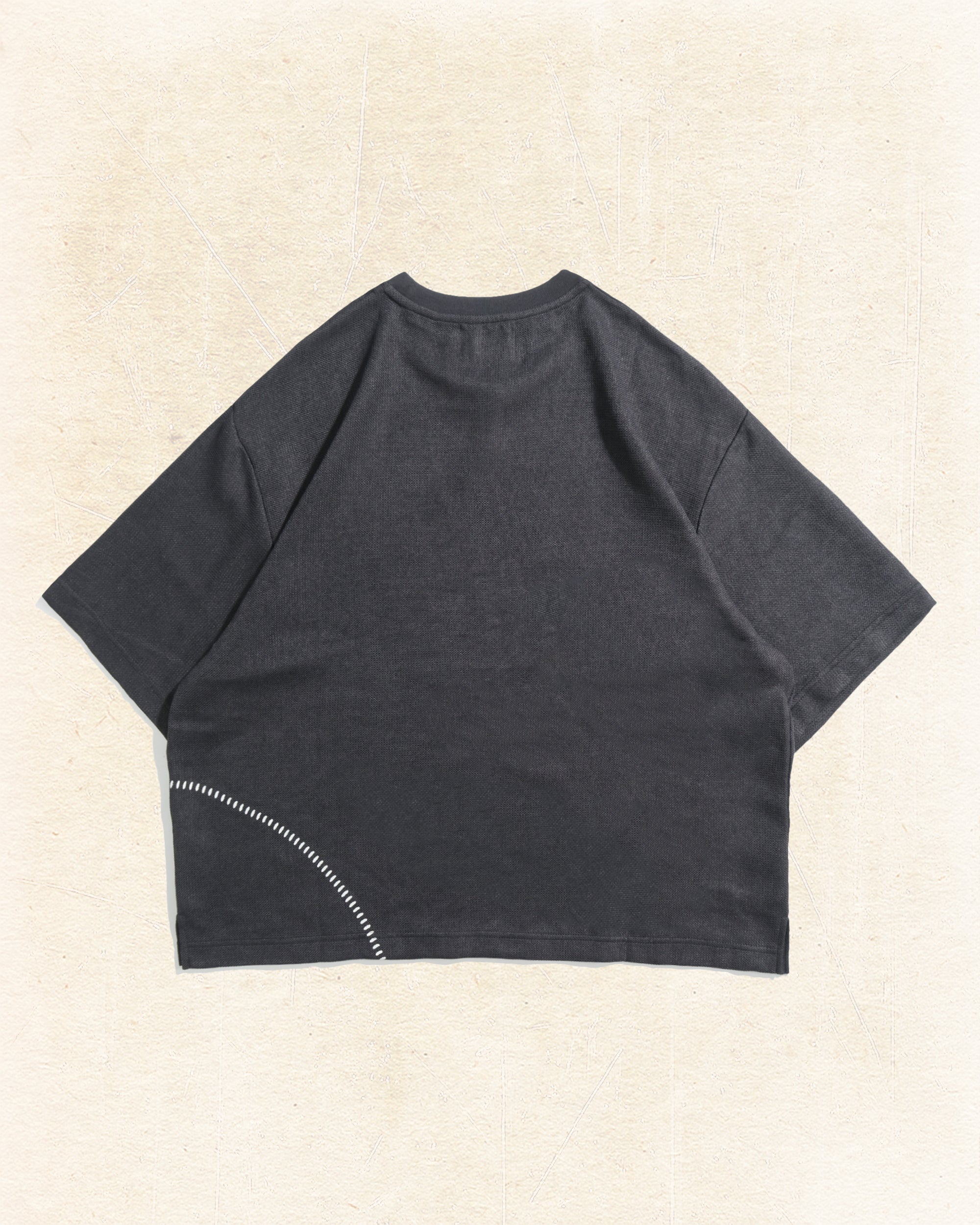 Curved Texture T-shirt ᛝ Black