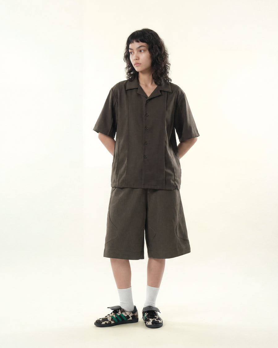 Curved Pocket Shorts ᛝ Taupe