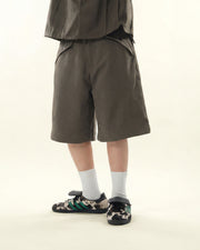 Curved Pocket Shorts ᛝ Taupe