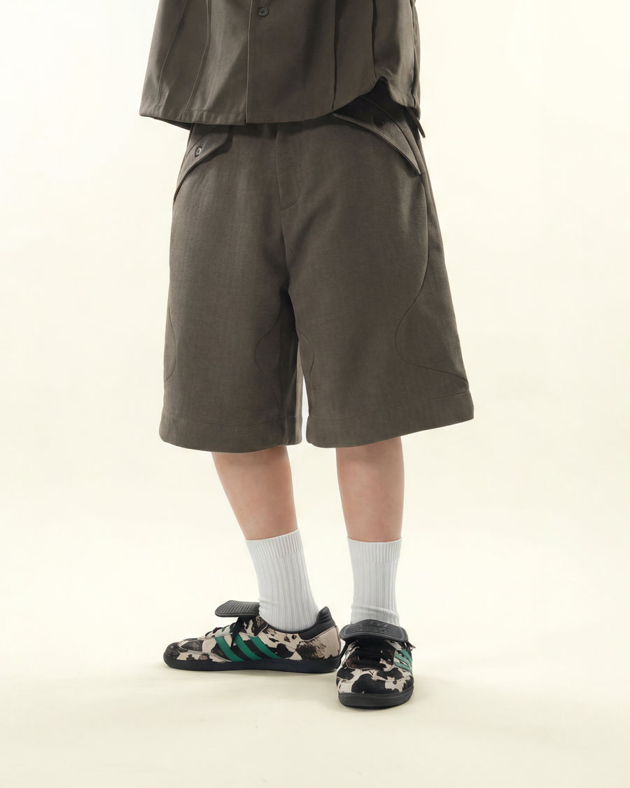 Curved Pocket Shorts ᛝ Taupe