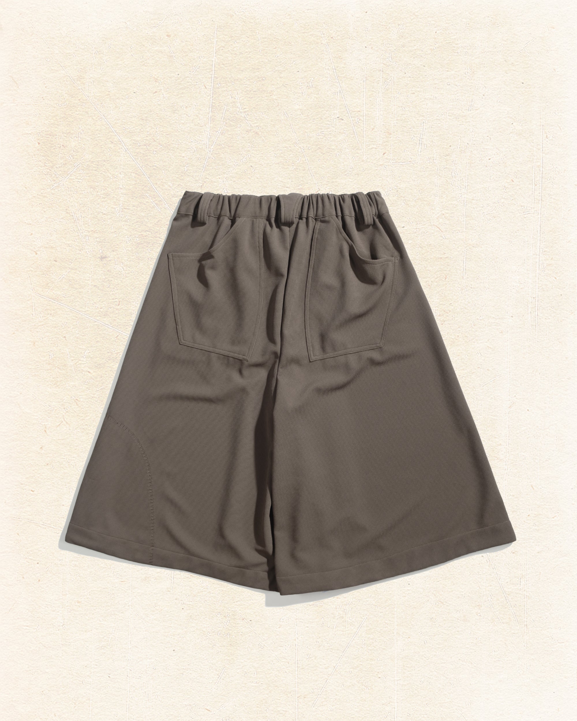 Pleat Fan Shorts ᛝ Clay Brown