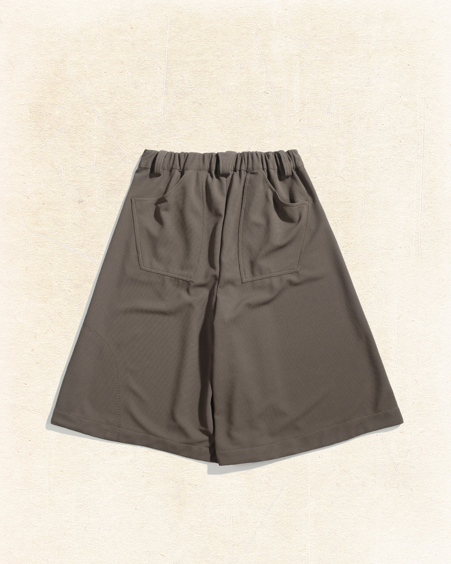 Pleat Fan Shorts ᛝ Clay Brown