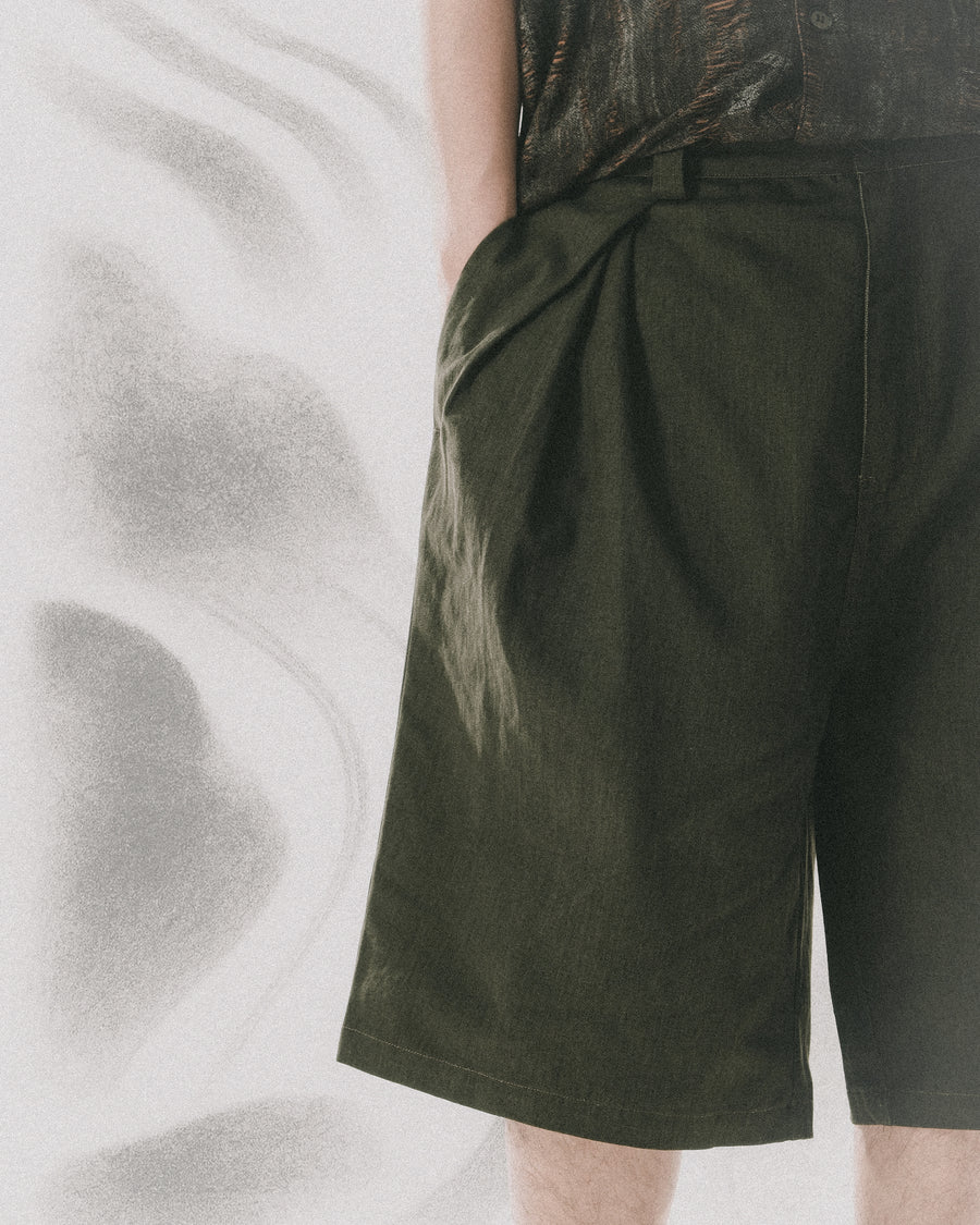 Double-Pleated Shorts ᛝ Deep Green