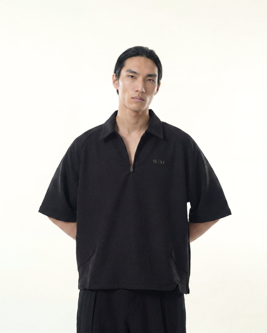 Contour Zip Polo ᛝ Black
