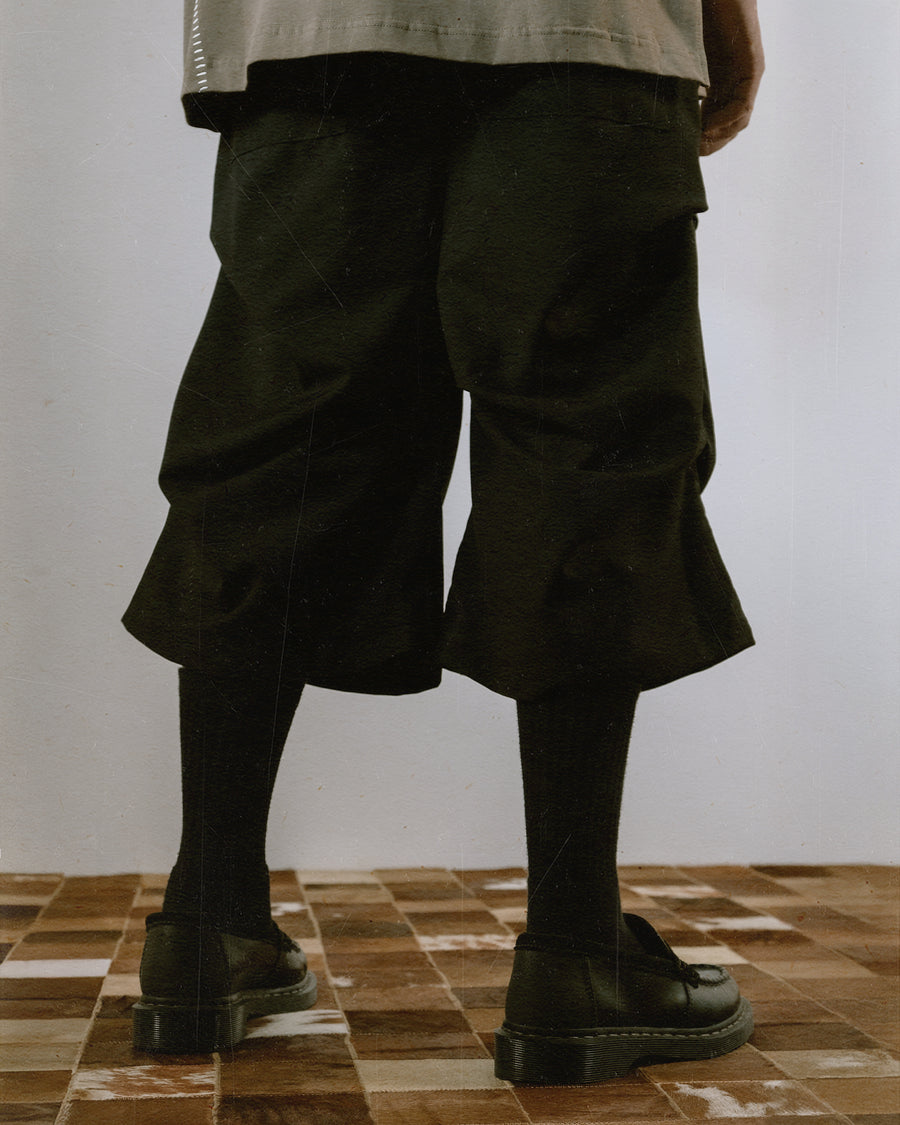 Volume Layer Shorts ᛝ Black