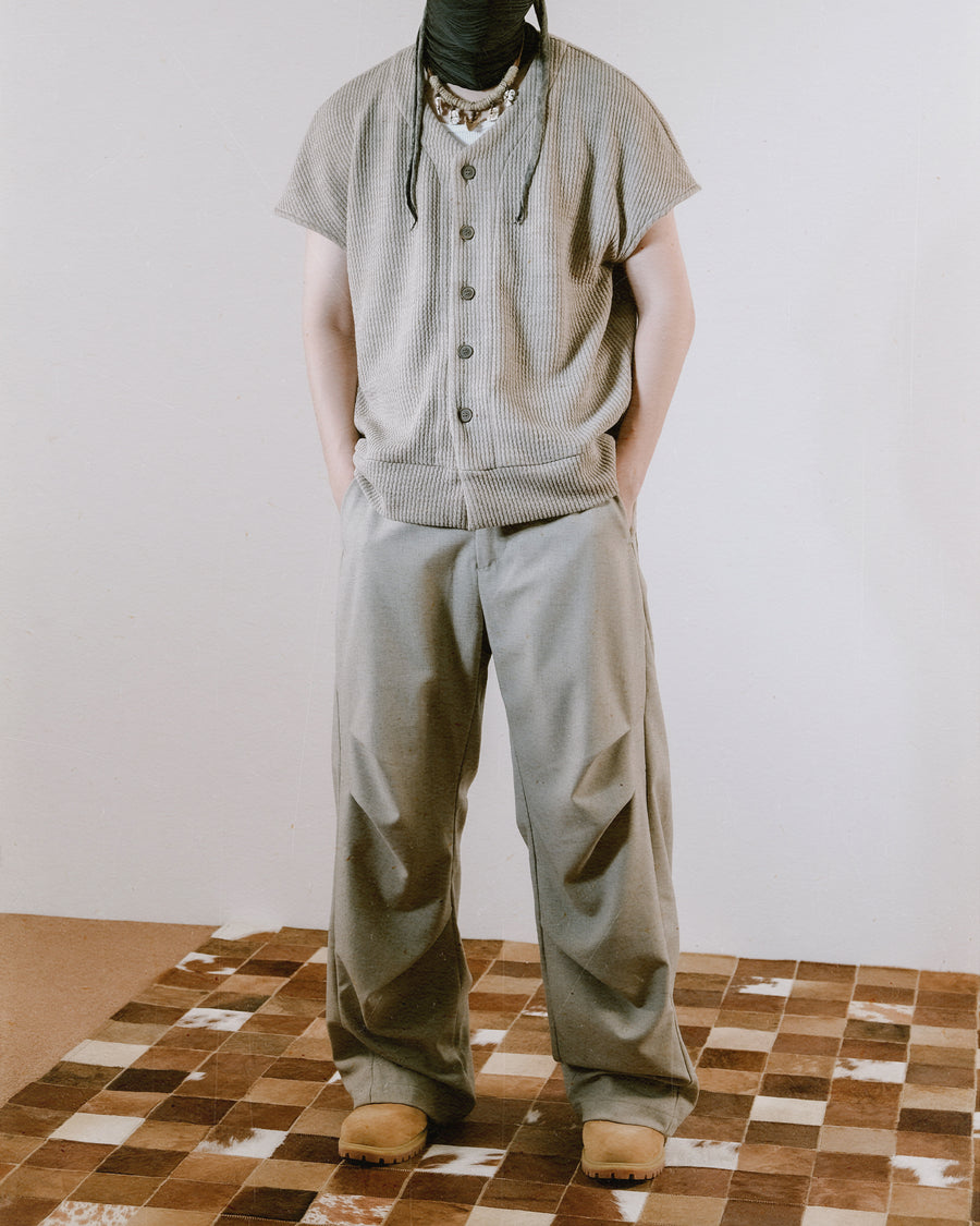 Panelled Knee Slacks ᛝ Beige