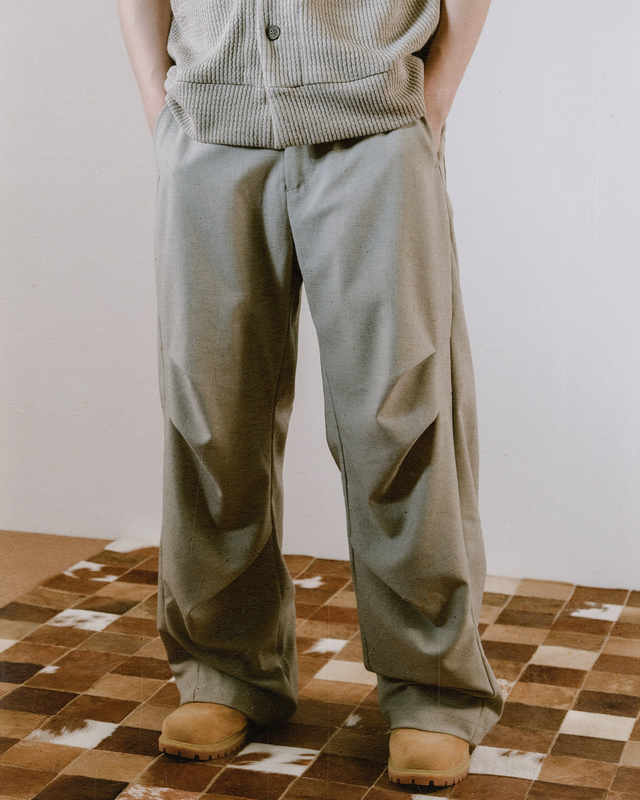 Panelled Knee Slacks ᛝ Beige